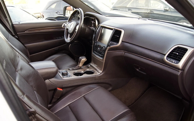 Jeep Grand Cherokee cena 129150 przebieg: 128104, rok produkcji 2016 z Chocianów małe 781